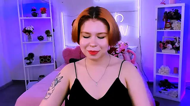 Snapshot of MitsukiMun chatting on March 22, 2025, 4:47 pm MitsukiMun online show from March 22, 2025, 4:47 pm