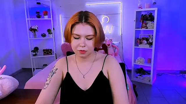 Snapshot of MitsukiMun chatting on March 22, 2025, 7:53 pm MitsukiMun online show from March 22, 2025, 7:53 pm