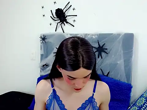 dominic 00 online show from October 17, 2025, 8:44 pm