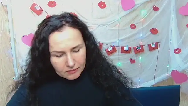 Miroslava Happi online show from February 9, 2025, 9:47 am