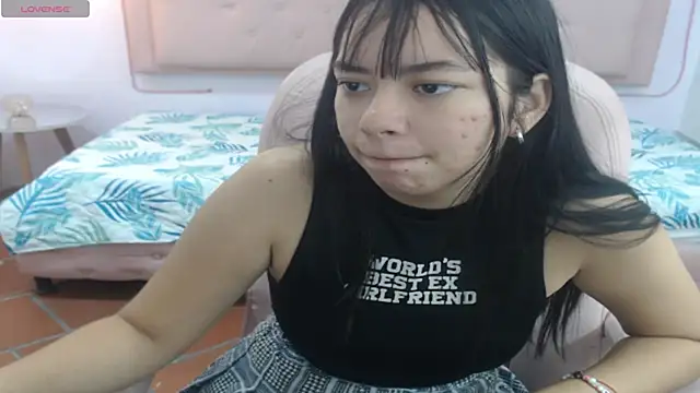 honnielane online show from February 13, 2025, 12:43 pm