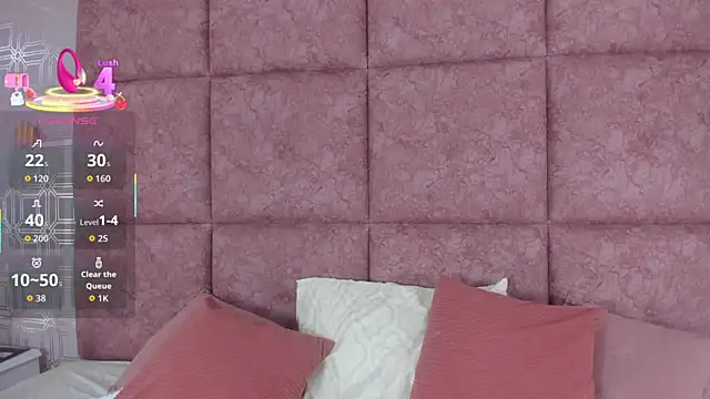 LilyRoxi online show from November 22, 2025, 9:47 pm