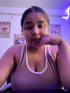 emyrose2 online show from September 28, 2025, 9:42 pm