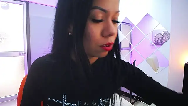 Snapshot of Katelady chatting on March 18, 2025, 3:31 pm Katelady online show from March 18, 2025, 3:31 pm