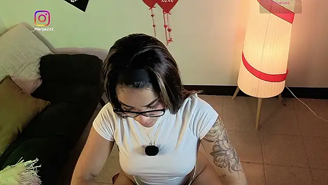 Maryybellax online show from February 15, 2026, 2:19 am