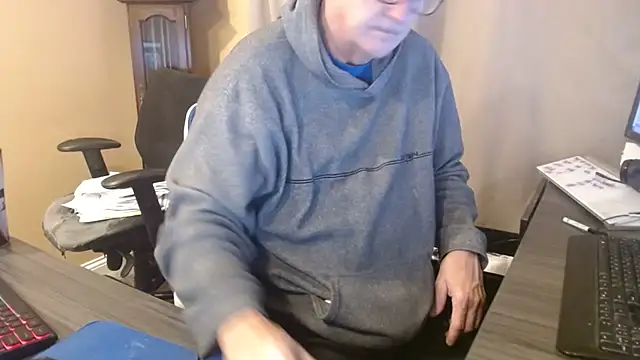 Snapshot of olderandwiser2 chatting on January 10, 2026, 5:09 am olderandwiser2 online show from January 10, 2026, 5:09 am