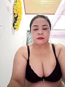 Baby-bigtits2024 online show from February 18, 2025, 1:11 pm