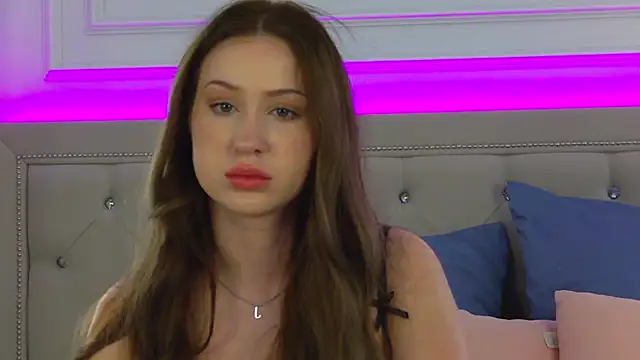 Jackie White  online show from September 13, 2025, 3:06 am