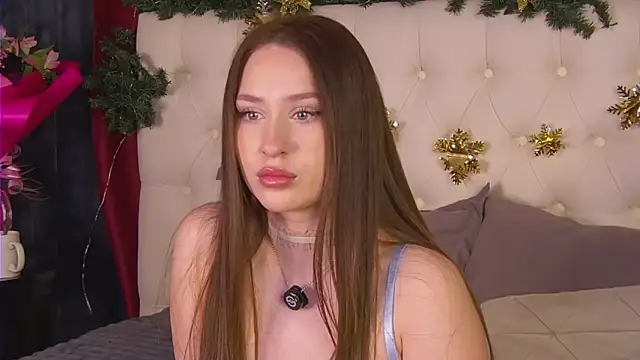 Jackie White  online show from December 19, 2025, 1:45 am