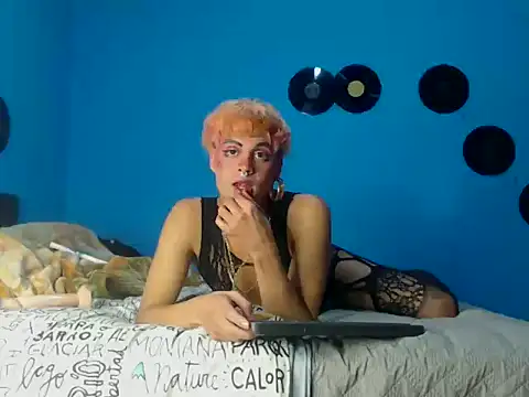 Snapshot of mchissexx chatting on November 30, 2025, 12:14 am mchissexx online show from November 30, 2025, 12:14 am