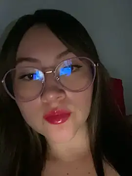 Snapshot of ValentinaOrtiz3 chatting on March 4, 2025, 2:06 am ValentinaOrtiz3 online show from March 4, 2025, 2:06 am