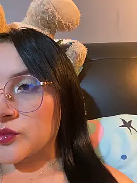 Snapshot of ValentinaOrtiz3 chatting on September 14, 2025, 12:43 am ValentinaOrtiz3 online show from September 14, 2025, 12:43 am