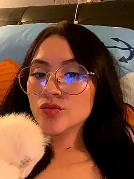 Snapshot of ValentinaOrtiz3 chatting on September 28, 2025, 4:18 am ValentinaOrtiz3 online show from September 28, 2025, 4:18 am