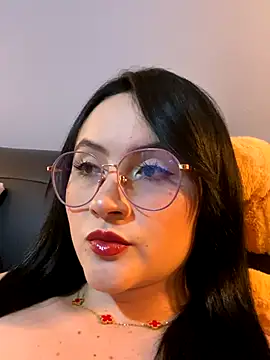 Snapshot of ValentinaOrtiz3 chatting on October 30, 2025, 1:29 am ValentinaOrtiz3 online show from October 30, 2025, 1:29 am