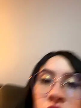 Snapshot of ValentinaOrtiz3 chatting on November 8, 2025, 12:00 am ValentinaOrtiz3 online show from November 8, 2025, 12:00 am