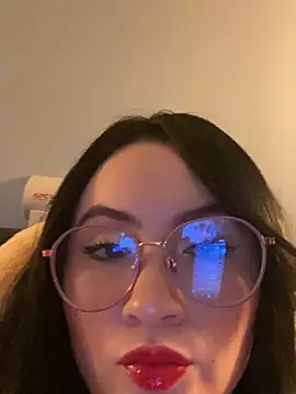 Snapshot of ValentinaOrtiz3 chatting on November 20, 2025, 10:53 pm ValentinaOrtiz3 online show from November 20, 2025, 10:53 pm