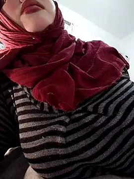 Snapshot of Malak-26 chatting on February 26, 2026, 11:59 pm Malak-26 online show from February 26, 2026, 11:59 pm