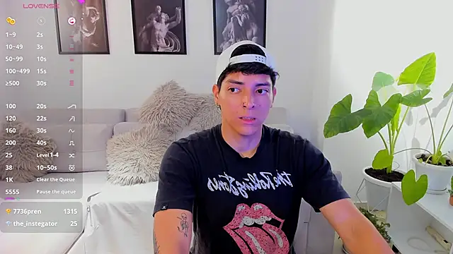  JacobMiller   online show from February 25, 2025, 9:24 pm