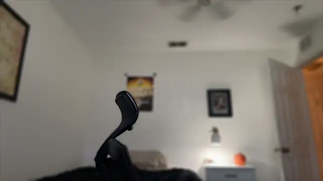 Milflover96 online show from October 27, 2025, 12:31 pm