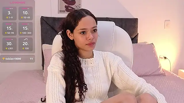 sara sharma  online show from September 27, 2025, 3:50 pm