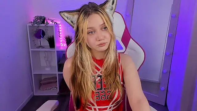 SweetieAngela online show from October 19, 2025, 2:18 pm