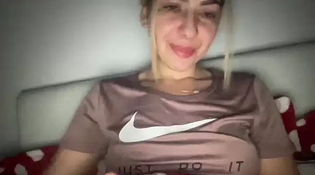 sarrah rossy online show from February 16, 2025, 1:03 am