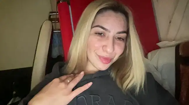 sarrah rossy online show from February 19, 2025, 7:38 pm