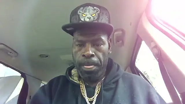 Snapshot of birdg chatting on October 12, 2025, 2:27 pm birdg online show from October 12, 2025, 2:27 pm