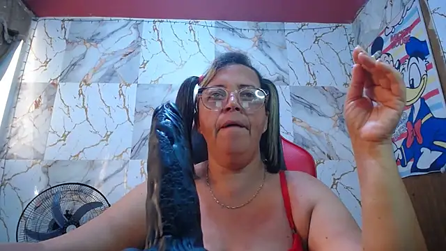 alina maturehot online show from March 15, 2026, 10:05 pm