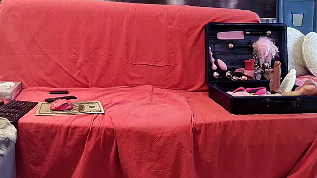 Snapshot of Chanel_Noire chatting on December 1, 2025, 1:05 pm Chanel Noire online show from December 1, 2025, 1:05 pm