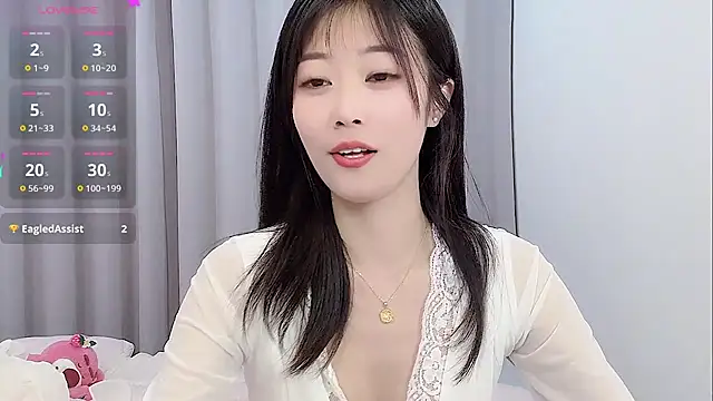 yunyun121 online show from February 16, 2025, 12:54 pm