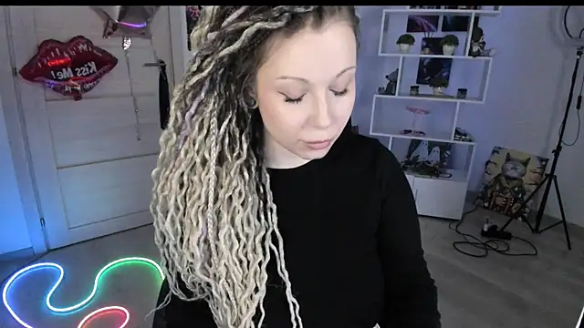 HoneySallyMoore online show from February 26, 2026, 6:40 pm