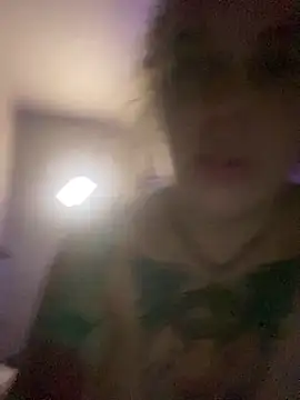 Snapshot of favoritestepsis chatting on September 22, 2025, 11:45 am favoritestepsis online show from September 22, 2025, 11:45 am