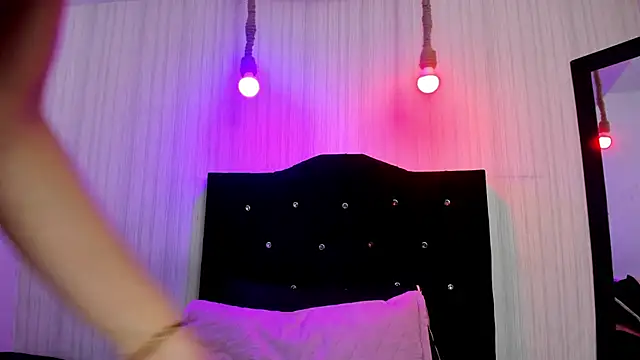 Snapshot of nicky_angel1 chatting on October 13, 2025, 6:41 pm nicky angel1 online show from October 13, 2025, 6:41 pm