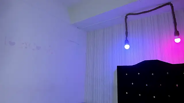 Snapshot of nicky_angel1 chatting on November 11, 2025, 6:52 pm nicky angel1 online show from November 11, 2025, 6:52 pm