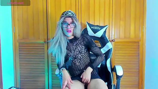 angel starxx online show from March 8, 2025, 3:35 pm