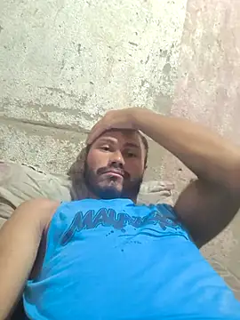 Snapshot of DamAlves49 chatting on December 17, 2025, 11:05 am DamAlves49 online show from December 17, 2025, 11:05 am