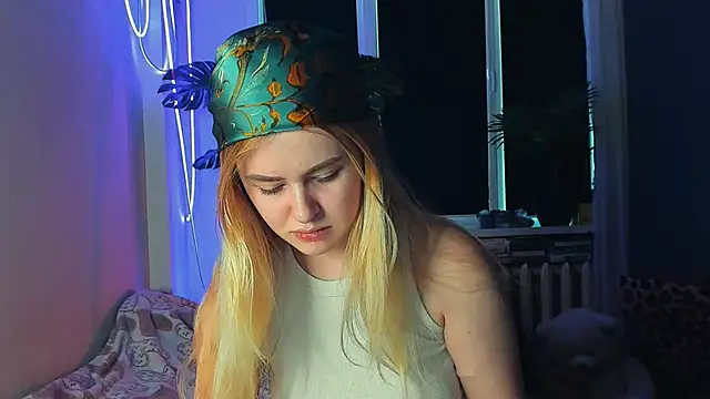 Alexa Pirs online show from March 20, 2025, 9:04 am