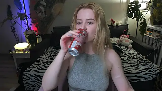 Alexa Pirs online show from March 8, 2026, 5:50 pm