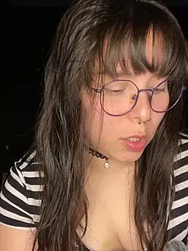 Solo yoss online show from December 19, 2025, 6:42 am