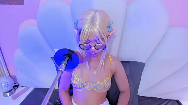 Snapshot of linda_sofi__ chatting on March 18, 2025, 7:42 pm linda sofi online show from March 18, 2025, 7:42 pm