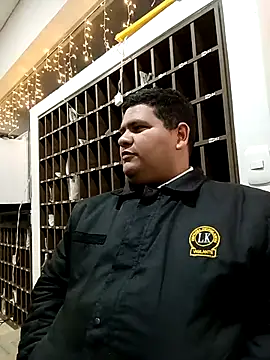 oscarshow24 online show from December 18, 2025, 3:56 am