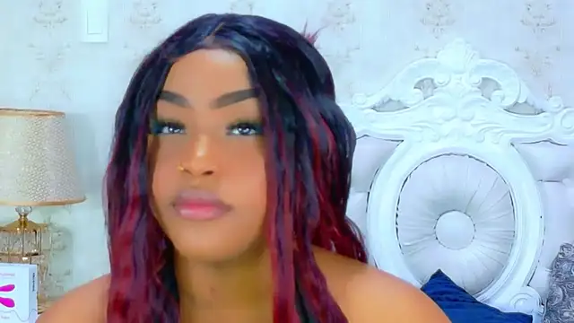 Snapshot of TianahGlow chatting on February 25, 2026, 7:45 pm TianahGlow online show from February 25, 2026, 7:45 pm