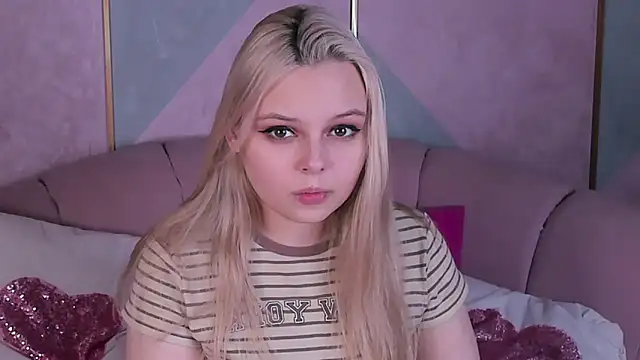 CLAIRE VOGT online show from March 3, 2025, 3:31 pm