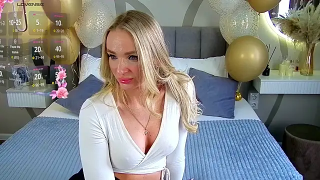 Snapshot of WoW__JuliaBlonde chatting on March 24, 2026, 9:47 am WoW JuliaBlonde online show from March 24, 2026, 9:47 am