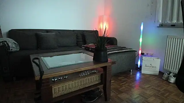 Snapshot of molicaremolicare chatting on November 26, 2025, 1:01 pm molicaremolicare online show from November 26, 2025, 1:01 pm