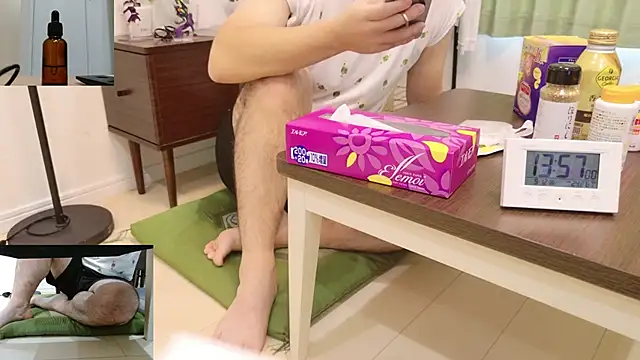 YARASERO-kun online show from September 12, 2025, 4:56 am