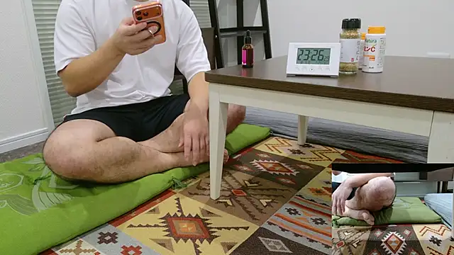 YARASERO-kun online show from October 5, 2025, 2:26 pm