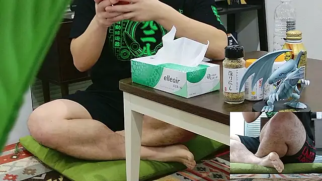 Snapshot of YARASERO-kun chatting on February 14, 2026, 10:23 am YARASERO-kun online show from February 14, 2026, 10:23 am