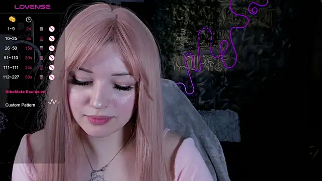 Snapshot of Hazbin_Hotel chatting on February 16, 2025, 4:32 pm Hazbin Hotel online show from February 16, 2025, 4:32 pm